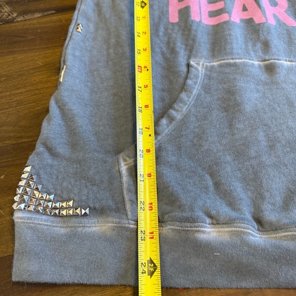 Free city We are All broken Hearted Gray Distressed Studded Hoodie Pullover L - Picture 6 of 10